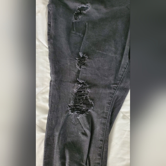 EUC Maurice's Distressed Jeggings 22W - Picture 4 of 7